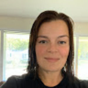 Meet your Posher, Caroline